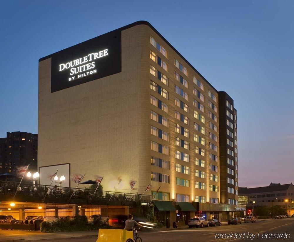 Brooklyn Center Hotel & Conference Center Exterior photo
